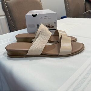 LC Lauren Conrad Cream and Brown Sandals with Minimalist Design NIB size 10